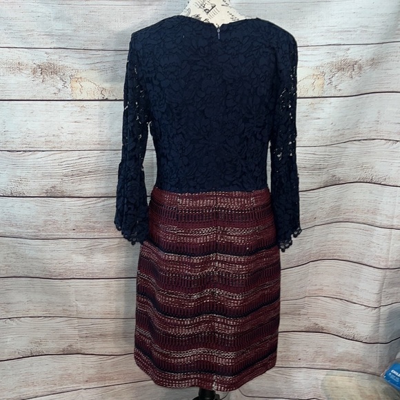 Nanette Lepore Dress Lace Sleeves Tweed Metallic Skirt Section V-neck Size 10 - Picture 7 of 11